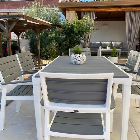 Apartments Roberta Novigrad Istria Eksteriør bilde