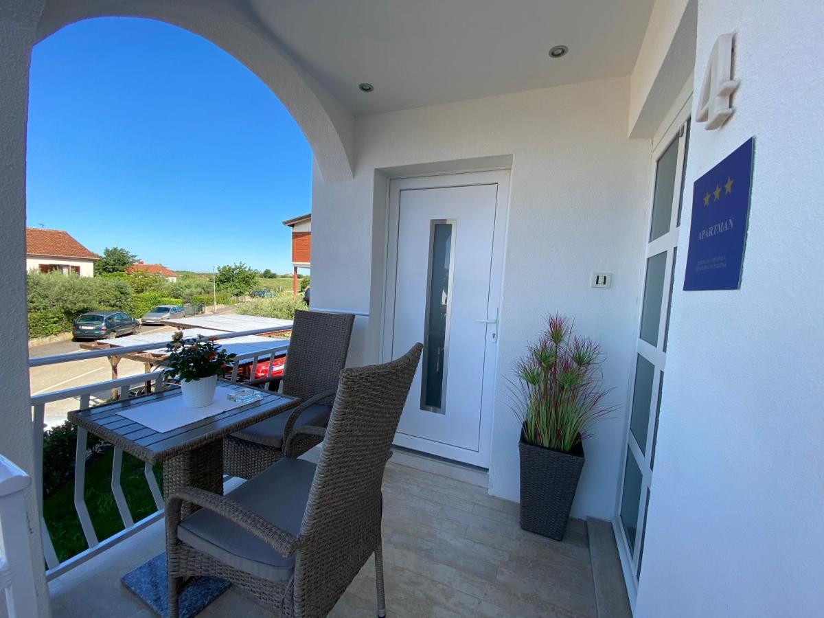Apartments Roberta Novigrad Istria Eksteriør bilde